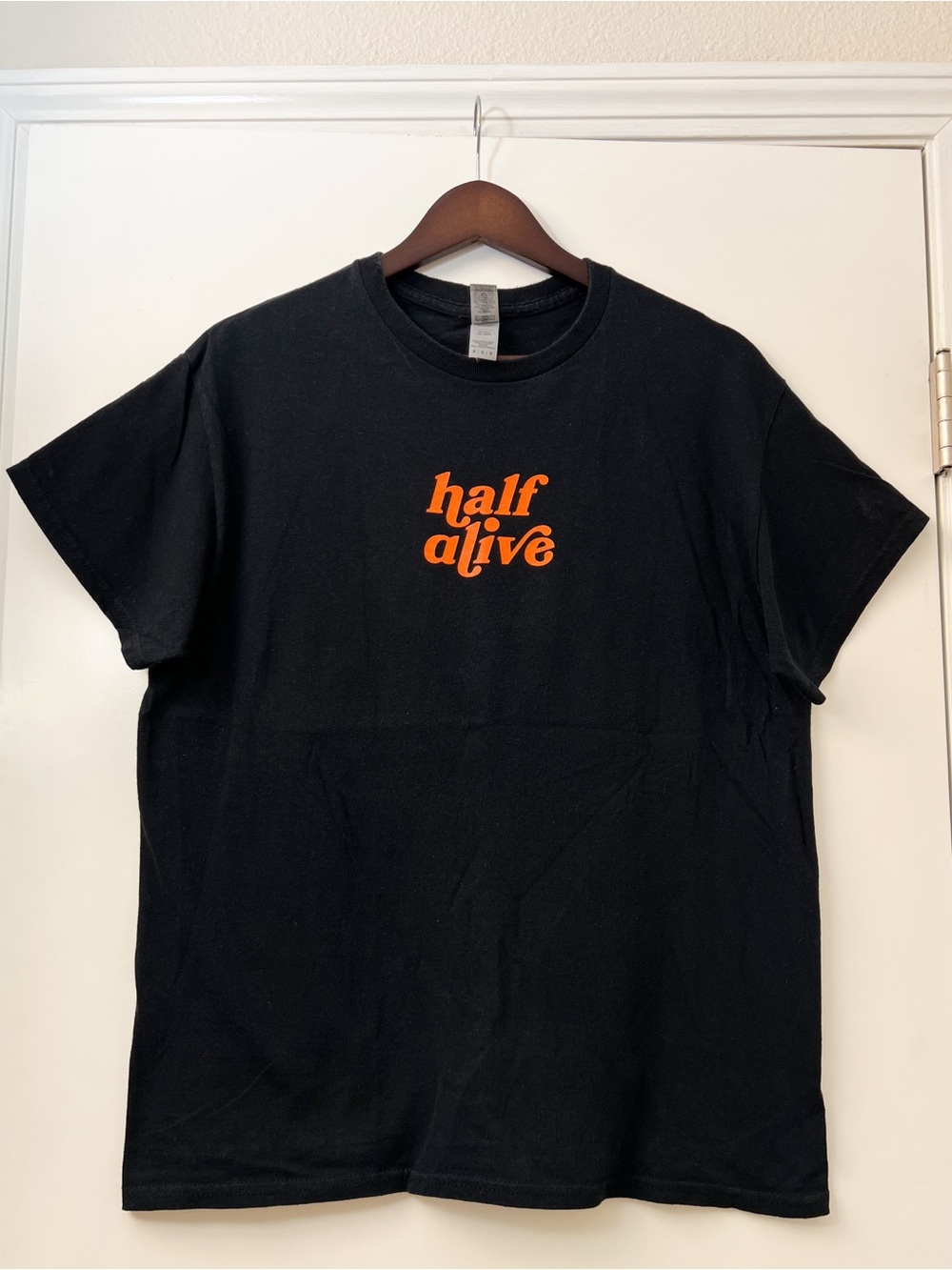 🖤 Black sunflower Half Alive band tee size M